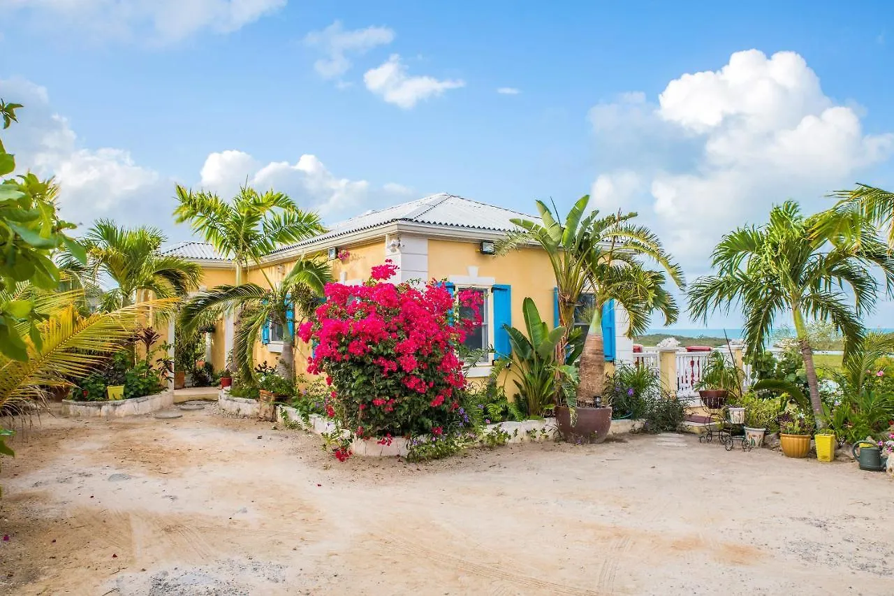 Contactos de Chalk Sound Cottage With Pool Kayak